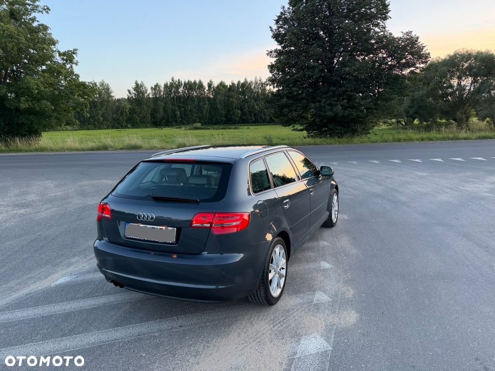 Audi A3 Sportback 2.0 TDI DPF Attraction - 4