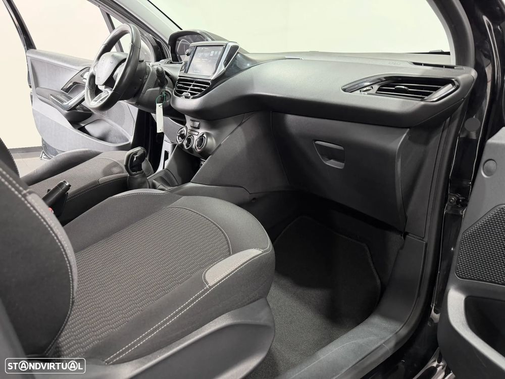 Peugeot 208 1.6 BlueHDi Style - 30