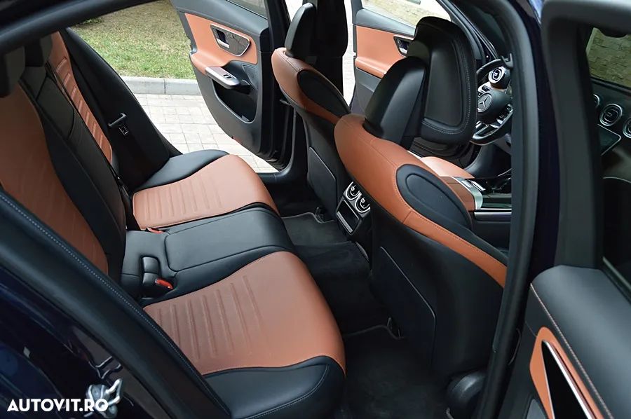 Mercedes-Benz C 300 4Matic 9G-TRONIC AMG Line - 22