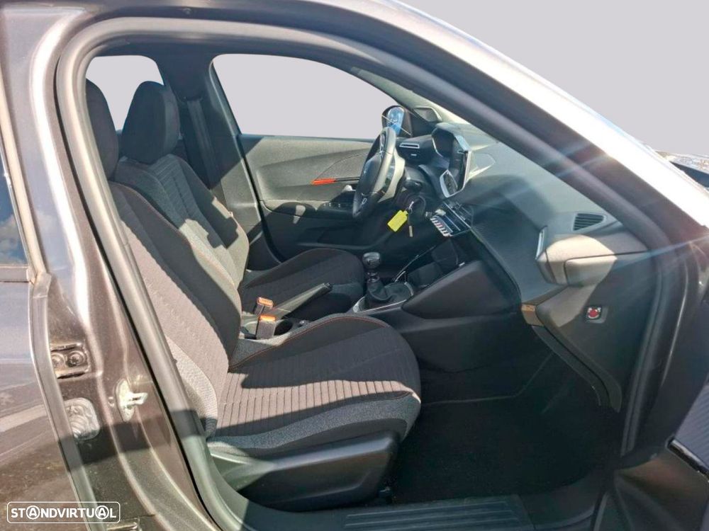 Peugeot 2008 - 5