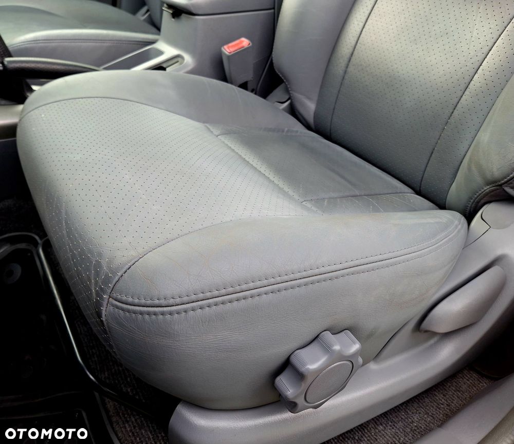 Toyota RAV4 2.0 VVT-i Sol - 23