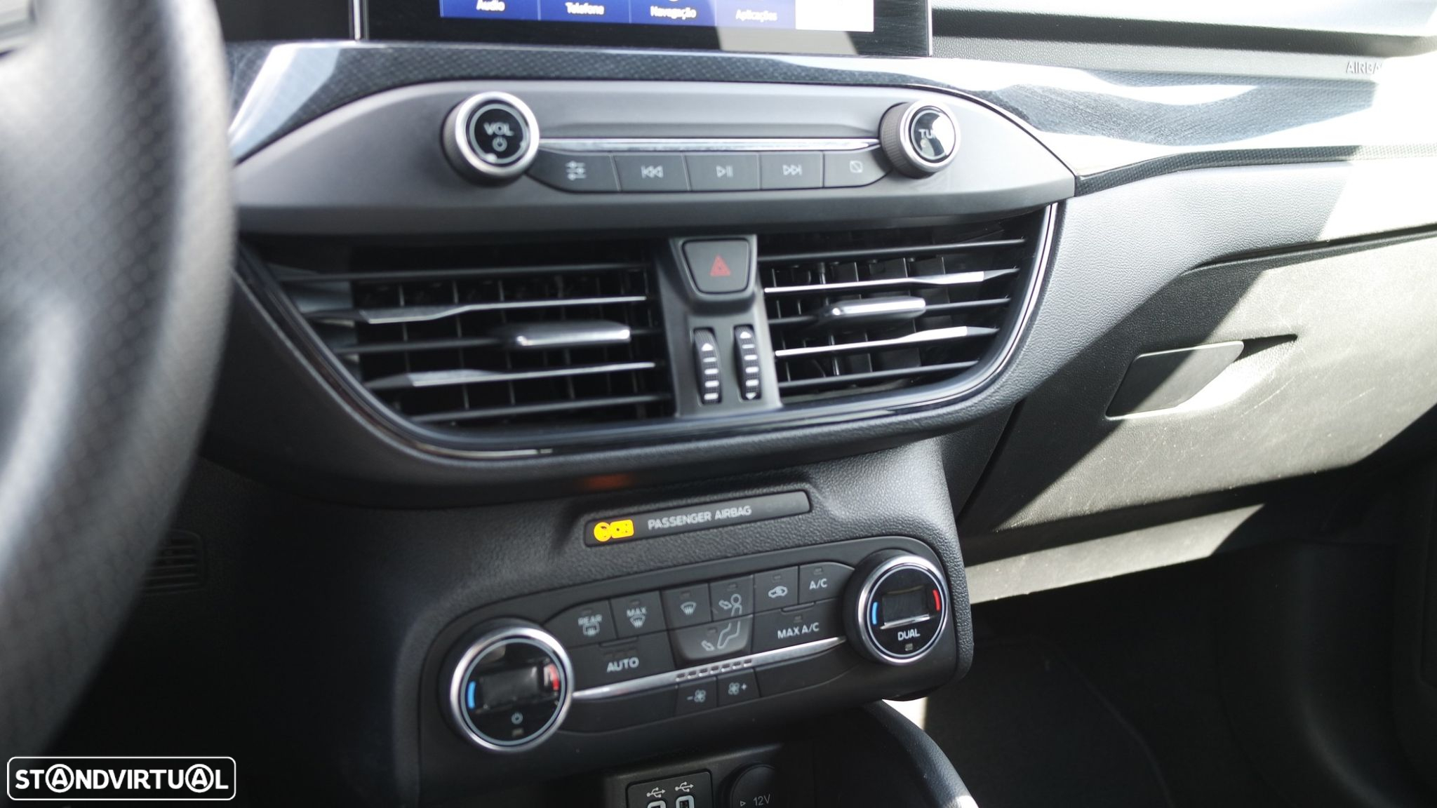 Ford Focus 1.0 EcoBoost ST-Line - 16