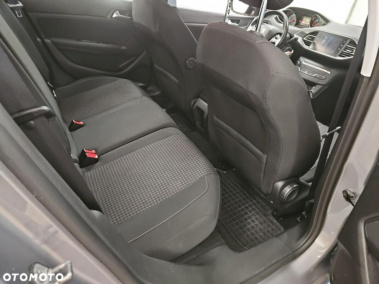 Peugeot 308 - 25