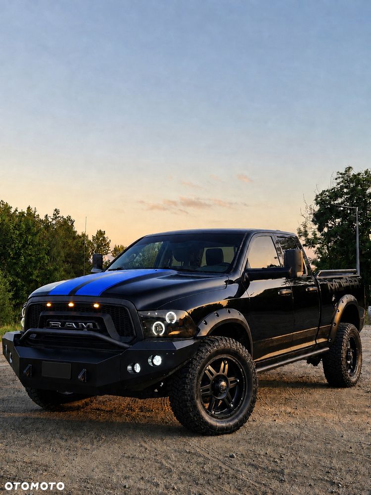 Dodge RAM - 1