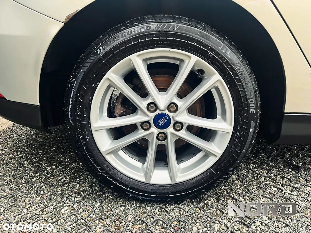 Ford Focus 1.0 EcoBoost Trend - 12