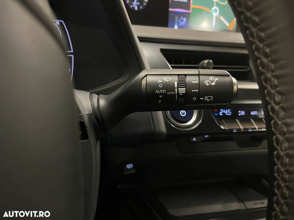 Lexus UX 250h Business Edition - 20