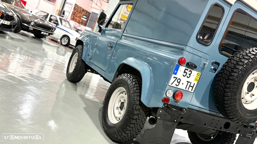 Land Rover 90 - 8