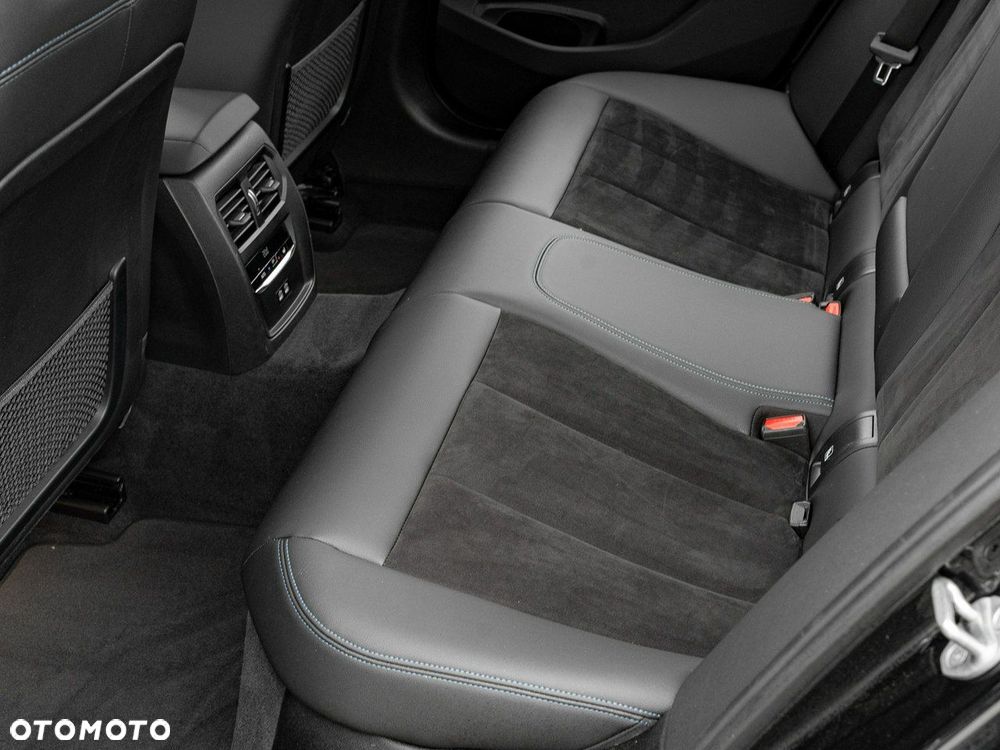 BMW Seria 3 320d xDrive M Sport sport - 23