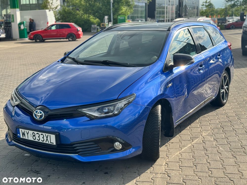 Toyota Auris Hybrid 135 Premium - 3