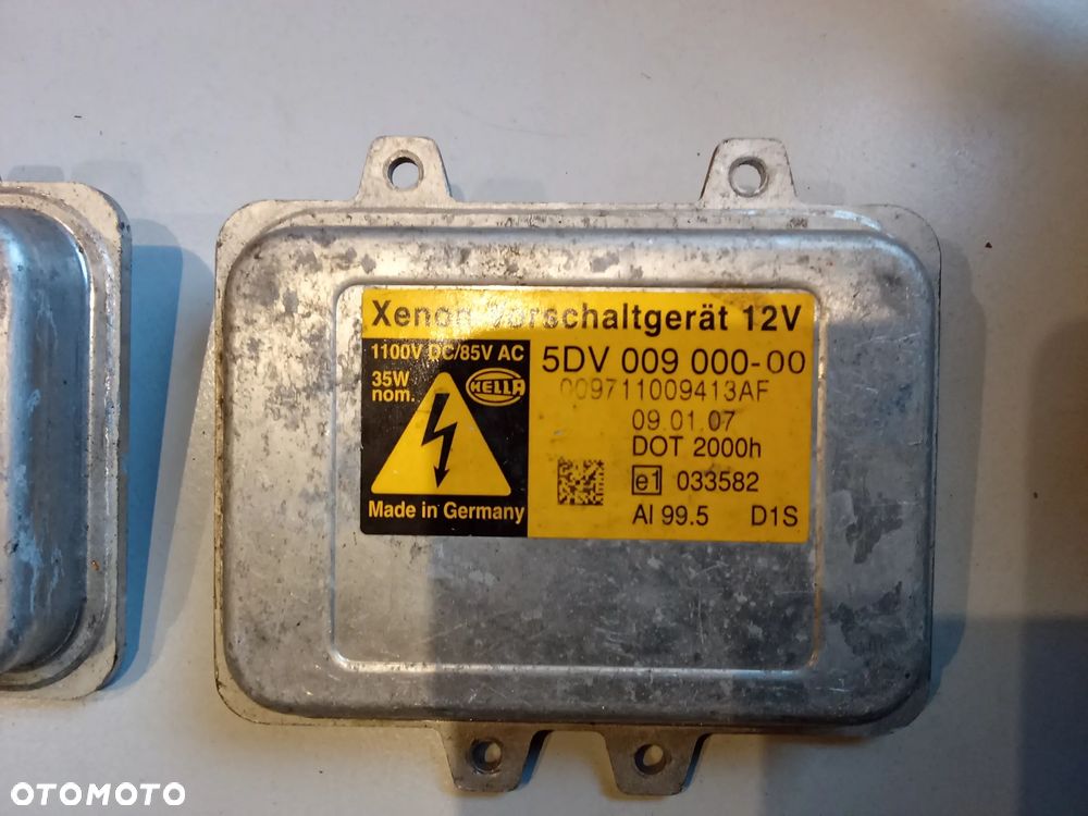 Przetwornica BMW E60 E61 E65 E66 E70 E71.  5DV009000-00 - 3