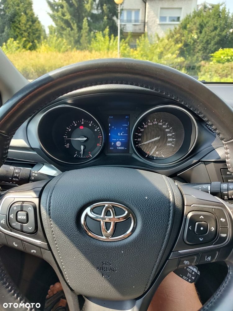 Toyota Avensis 1.8 Premium MS - 11