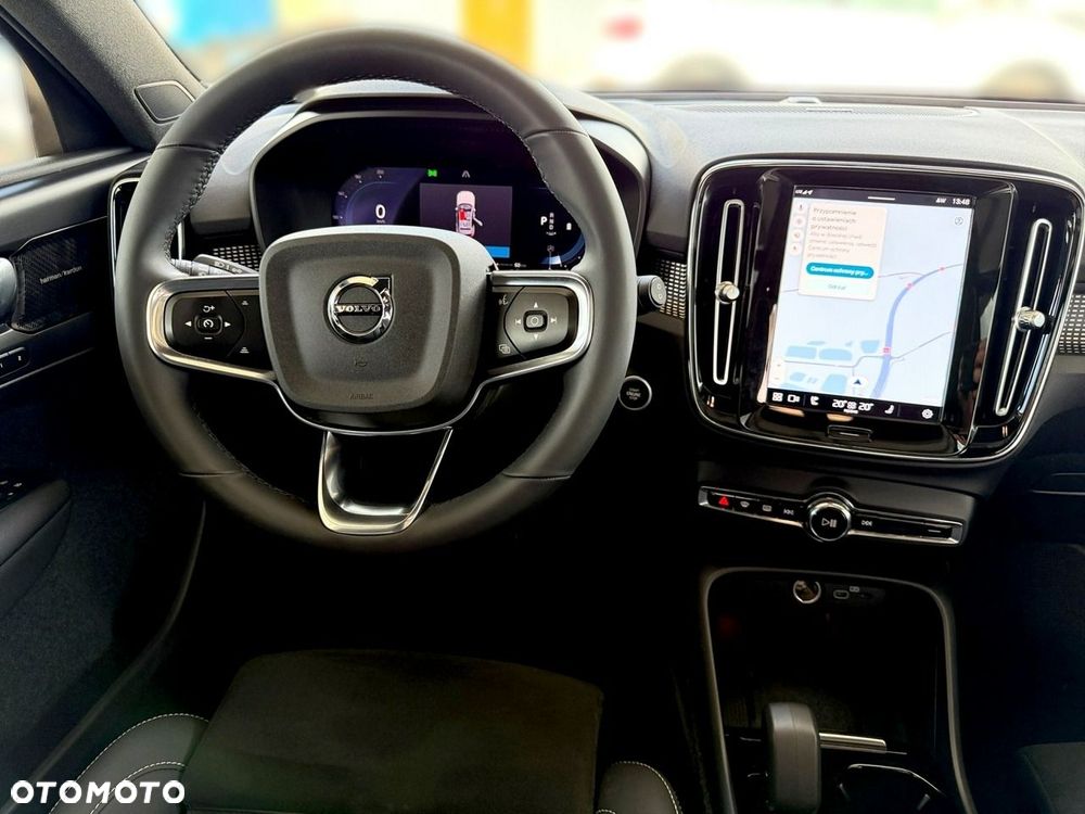 Volvo XC 40 - 18