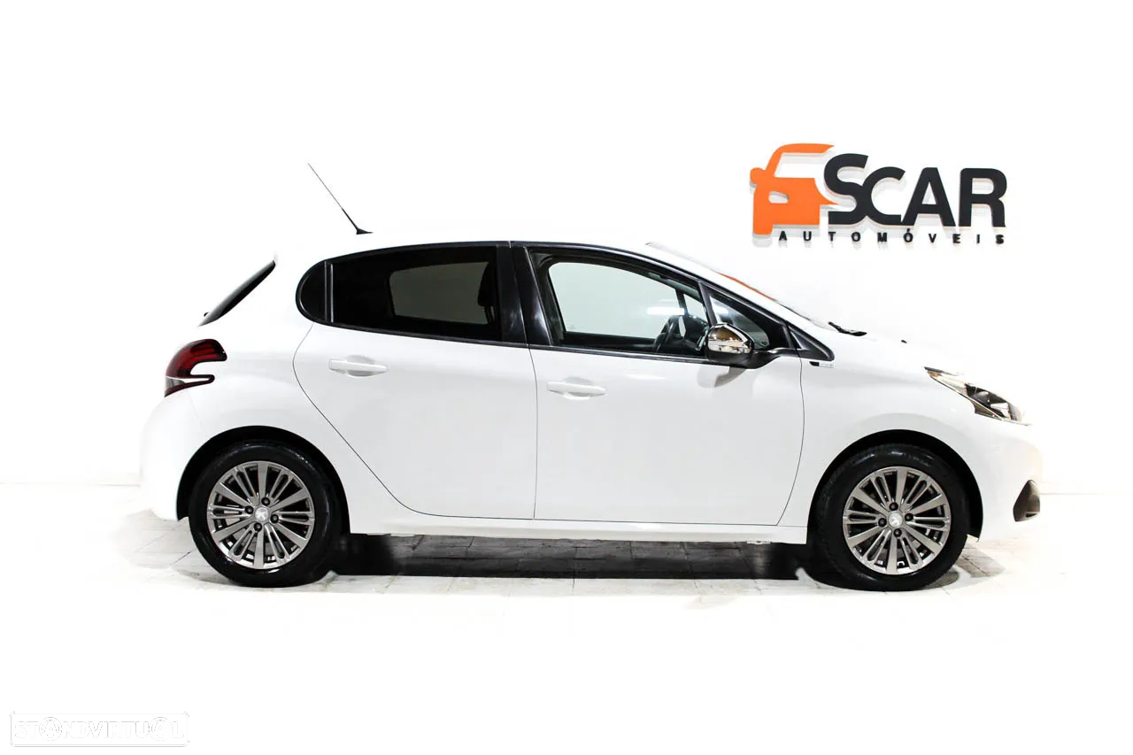 Peugeot 208 1.2 PureTech Style - 5