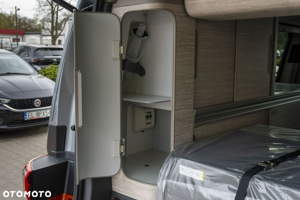 Volkswagen California - 13