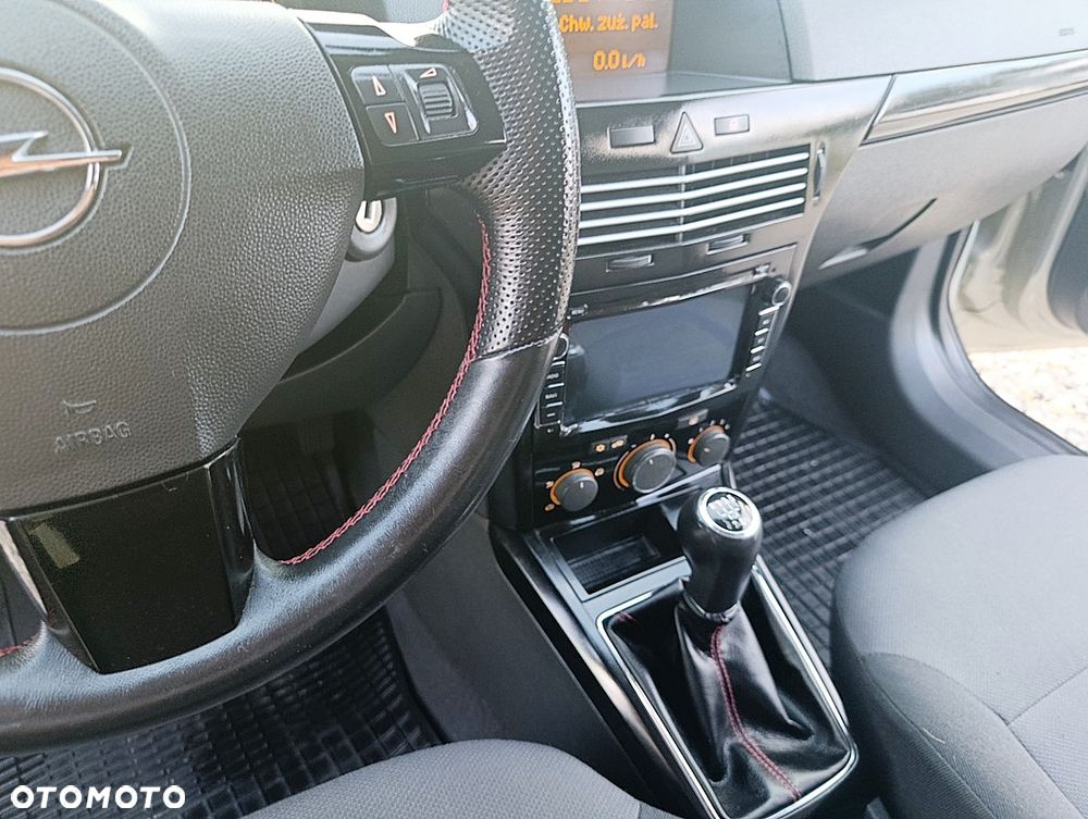 Opel Astra 1.4 Cosmo - 23
