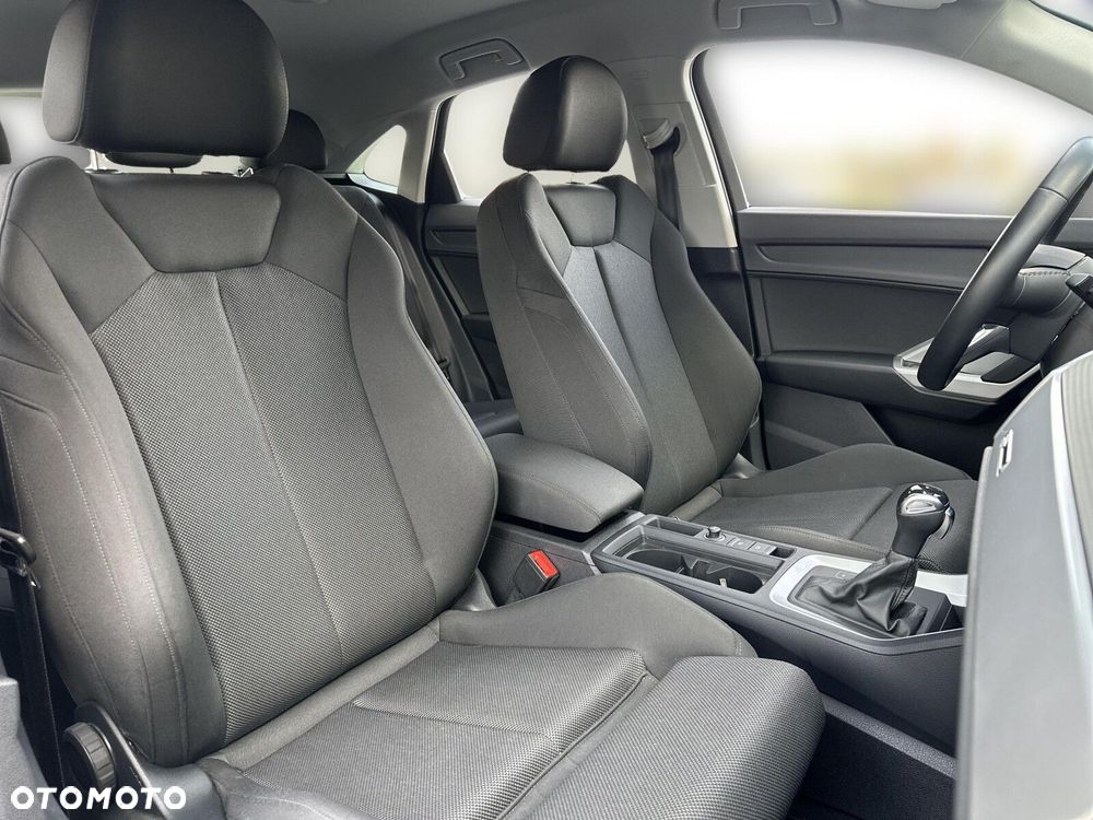 Audi Q3 Sportback - 15