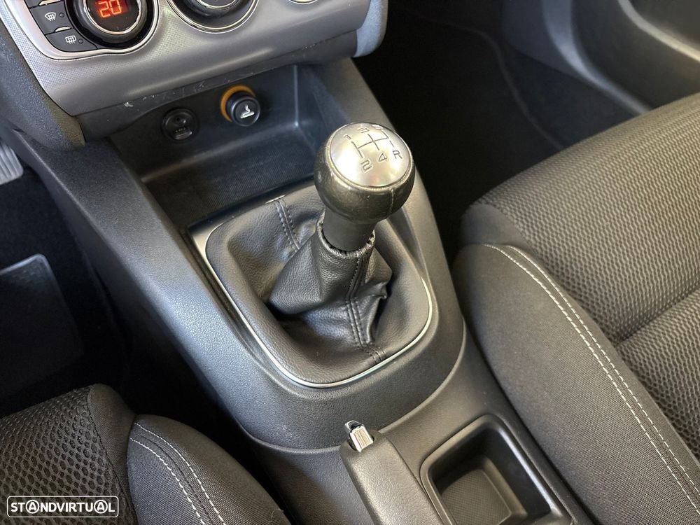 Citroën C4 1.2 PureTech Live - 41