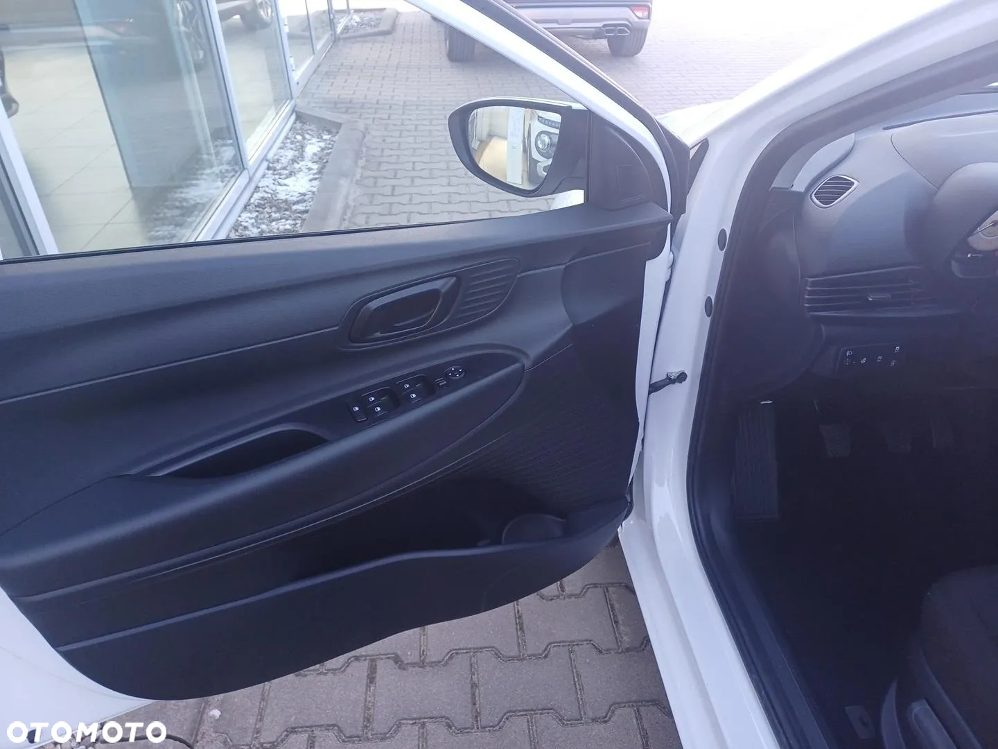 Hyundai i20 1.2 Modern - 8