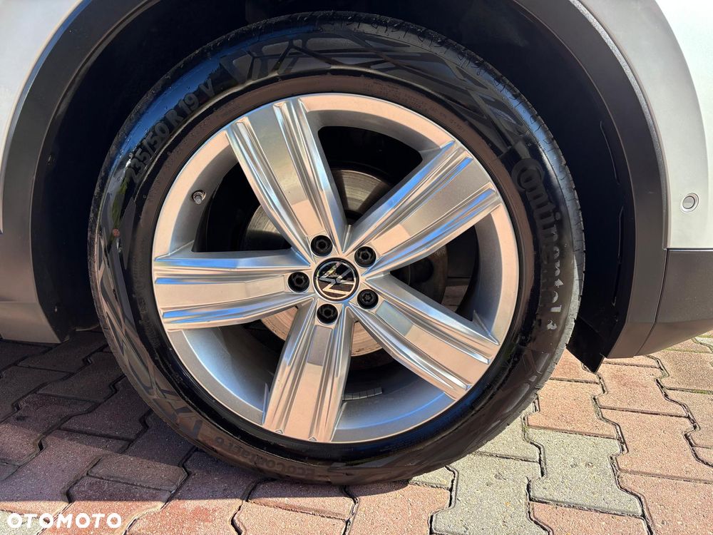 Volkswagen Tiguan 2.0 TDI SCR Elegance DSG - 39