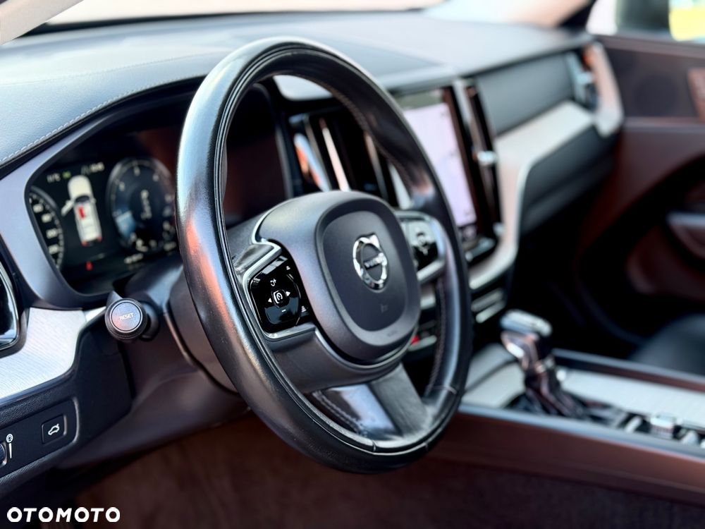 Volvo XC 60 D4 Geartronic Inscription - 24