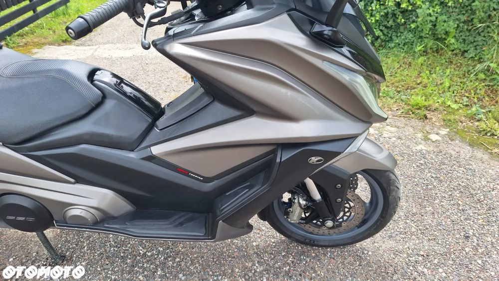 Kymco AK 550 - 3