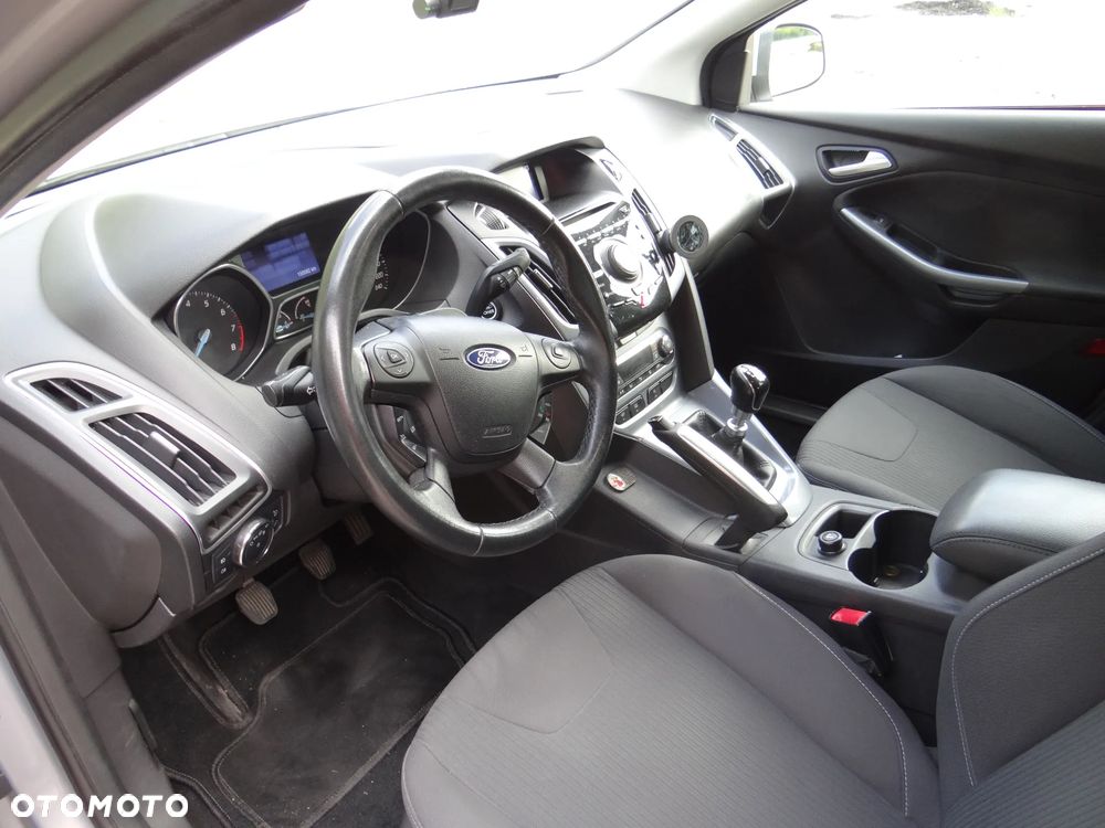 Ford Focus 1.6 EcoBoost Titanium - 12