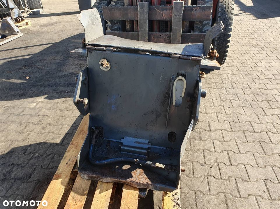 ZBIORNIK PONSSE BEAVER OLEJU PRZÓD - 8