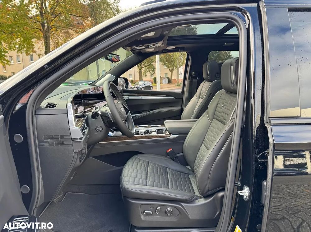 Cadillac Escalade - 10