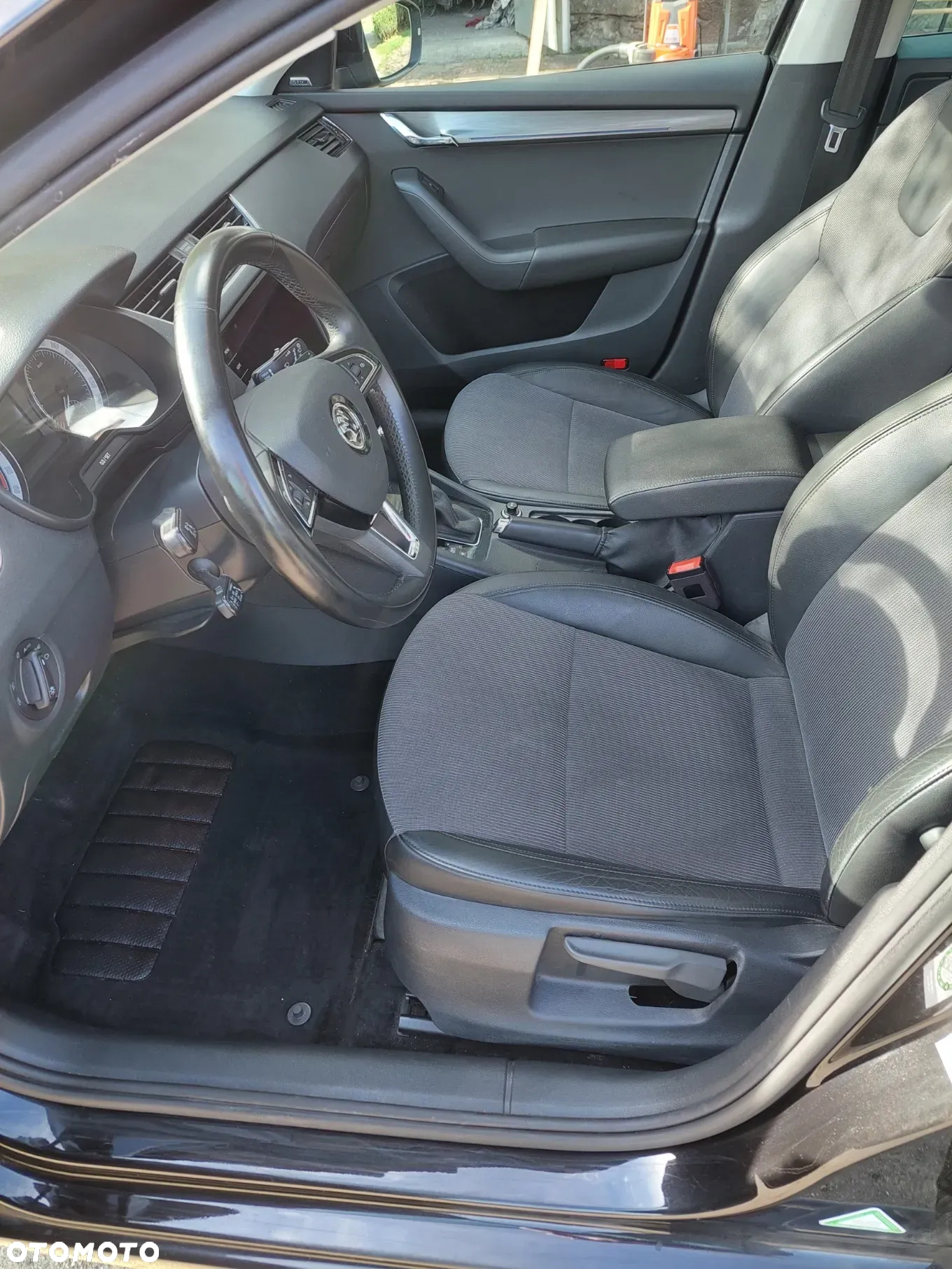 Skoda Octavia 2.0 TDI Ambition DSG - 16