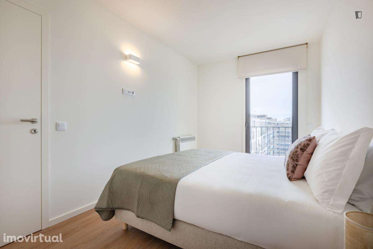 Apartamento com 1 quartos - localizado em Campanhã Porto - Grande imagem: 3/36