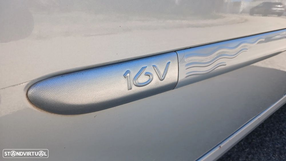 Renault Modus 1.2 Confort Dynamique - 17