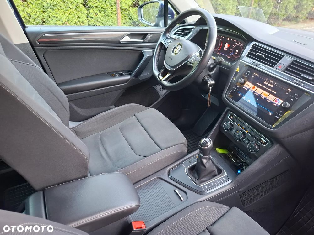 Volkswagen Tiguan 2.0 TDI SCR (BlueMotion Technology) Highline - 23