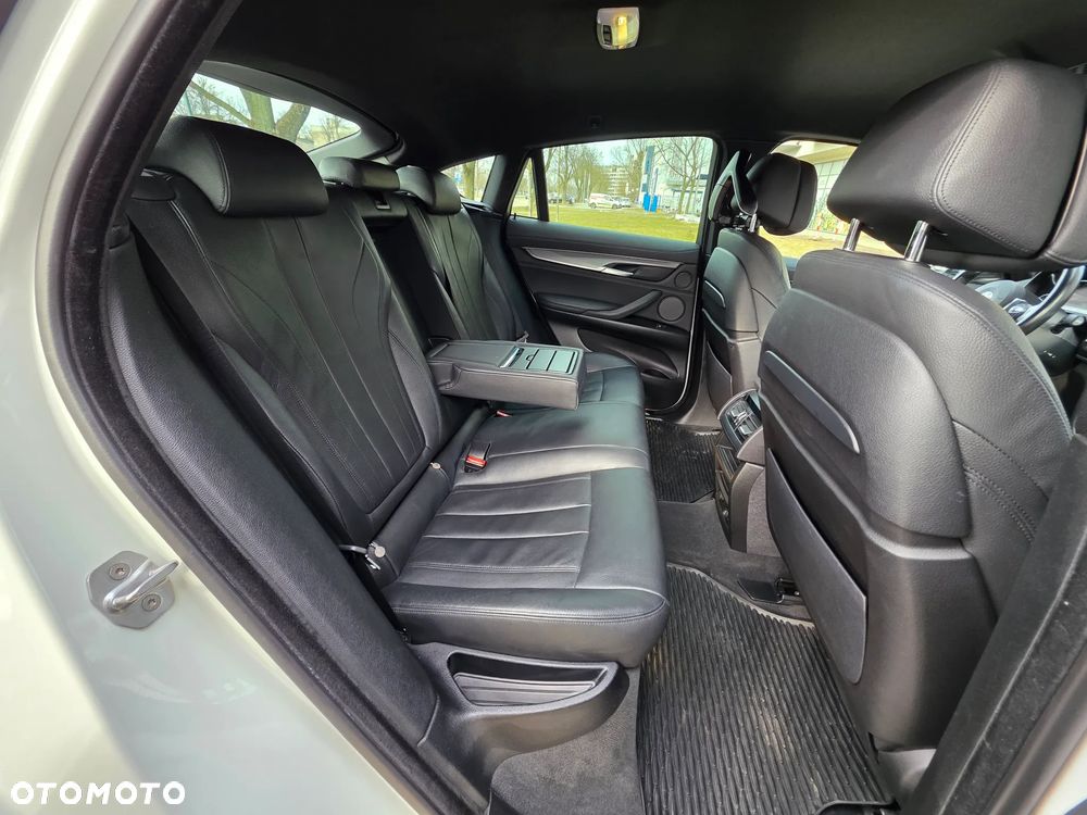 BMW X6 xDrive40d - 34