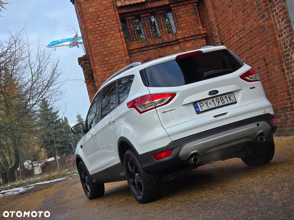Ford Kuga 1.6 EcoBoost 2x4 Titanium - 35
