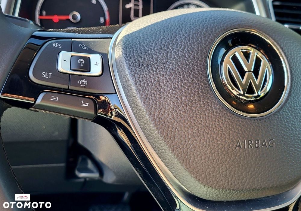 Volkswagen T-Cross - 21