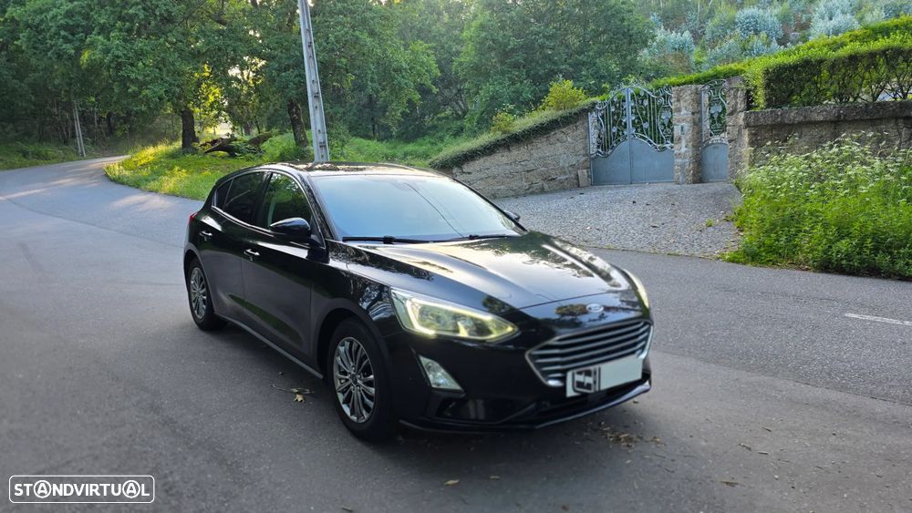 Ford Focus 1.0 EcoBoost S&S ST-LINE X - 9
