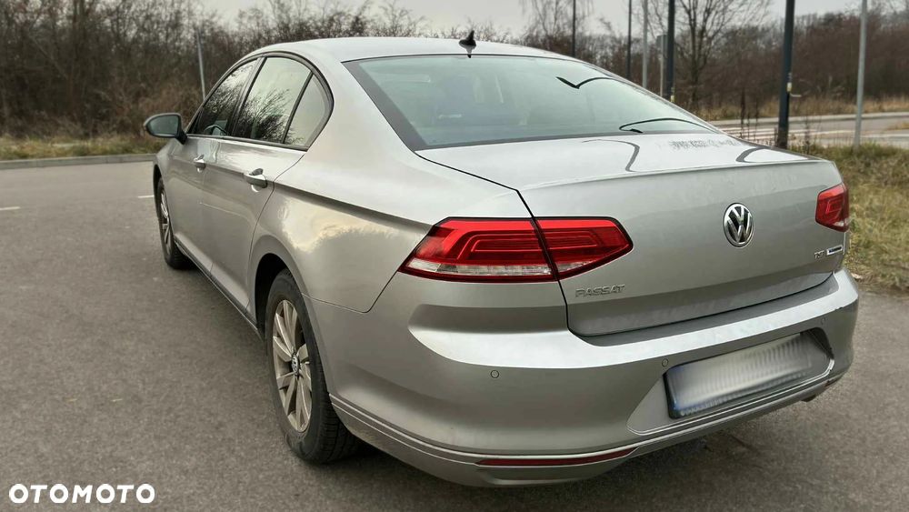 Volkswagen Passat 1.4 TSI BMT Trendline - 4