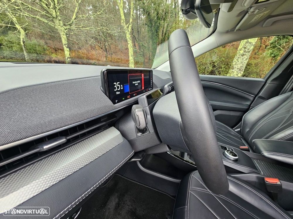 Ford Mustang Mach-E Standard - 26