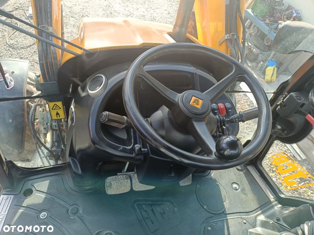 JCB 3cx - 9