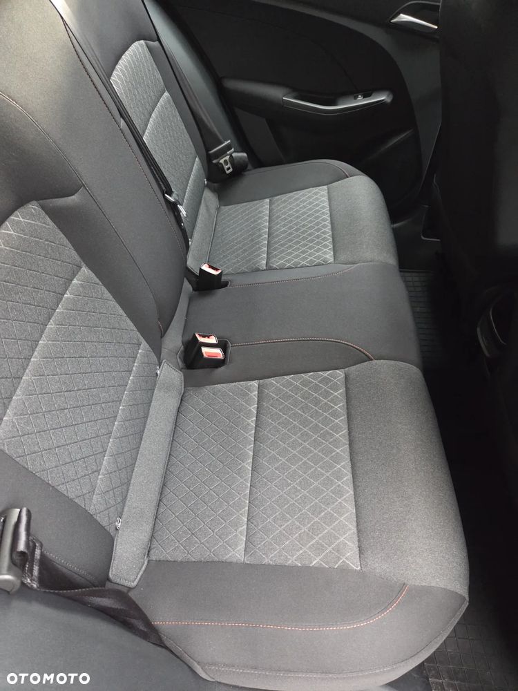 MG MG3 1.5 HEV+ Standard - 12