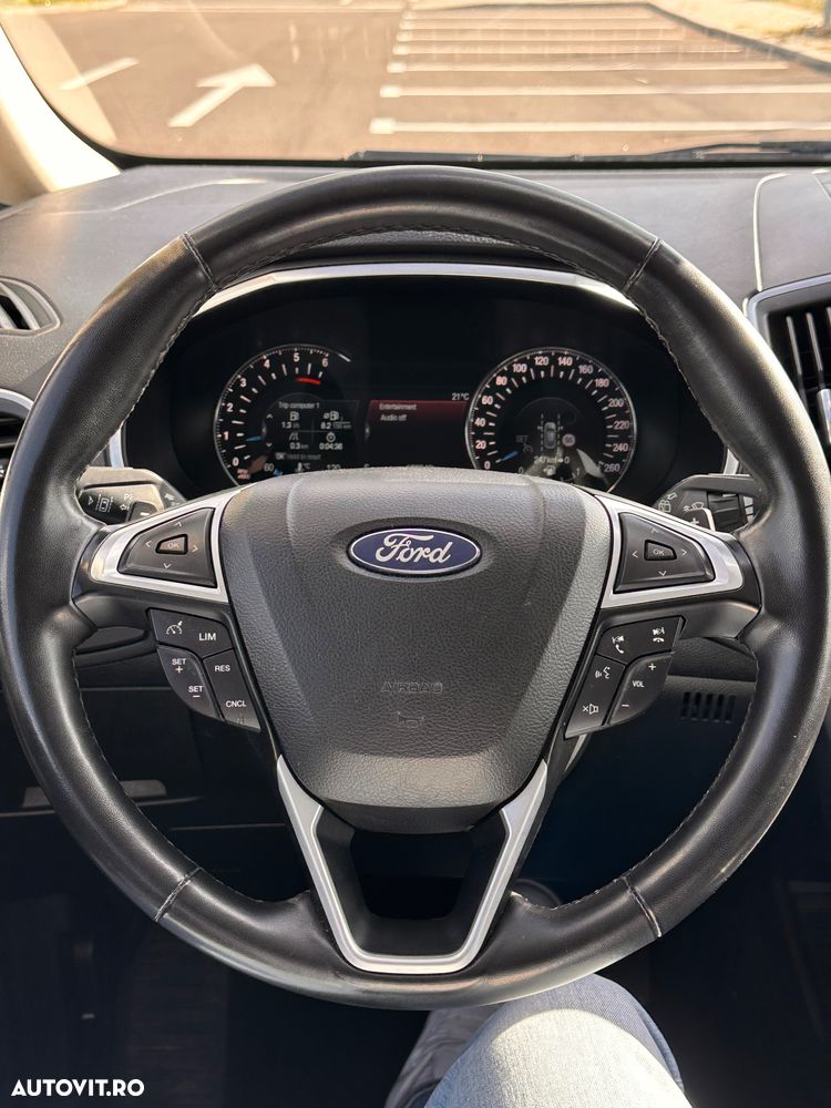 Ford S-Max - 10