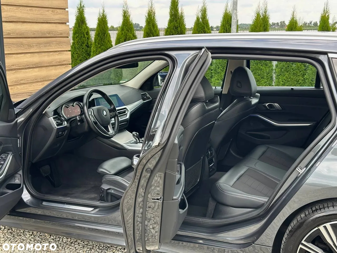 BMW Seria 3 320d Sport Line - 12