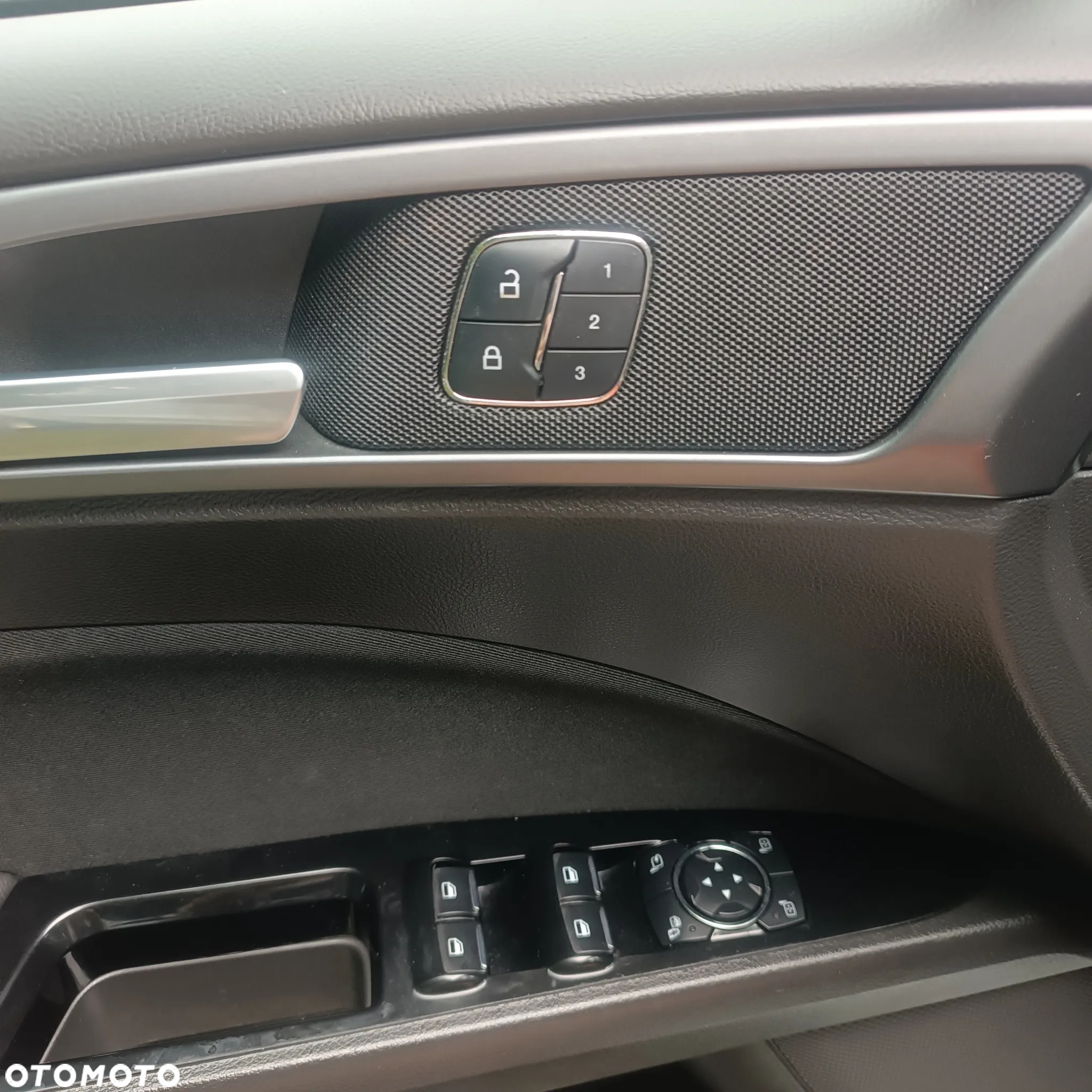 Ford Mondeo 2.0 TDCi Titanium - 11