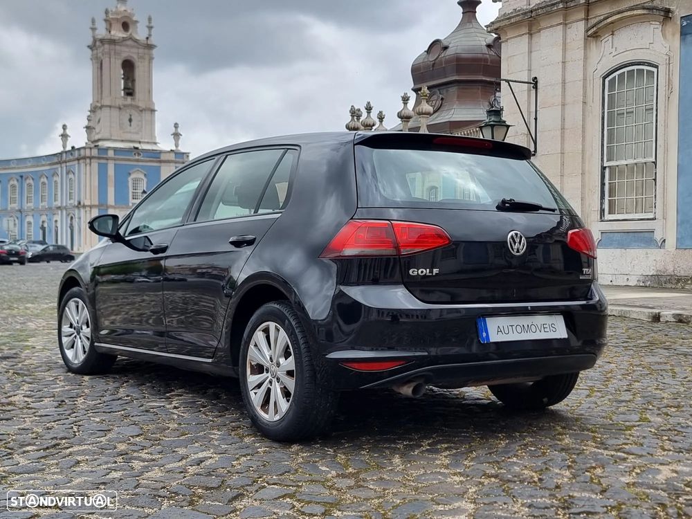 VW Golf 1.6 TDi Highline DSG - 4