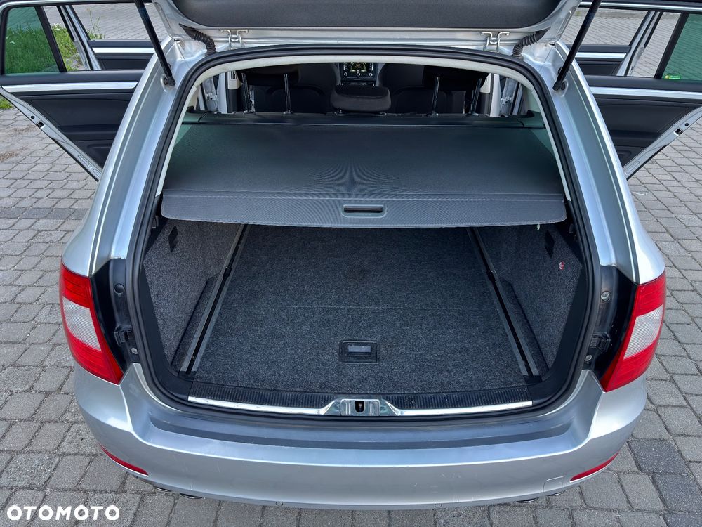 Skoda Superb 2.0 TSI Elegance DSG - 22