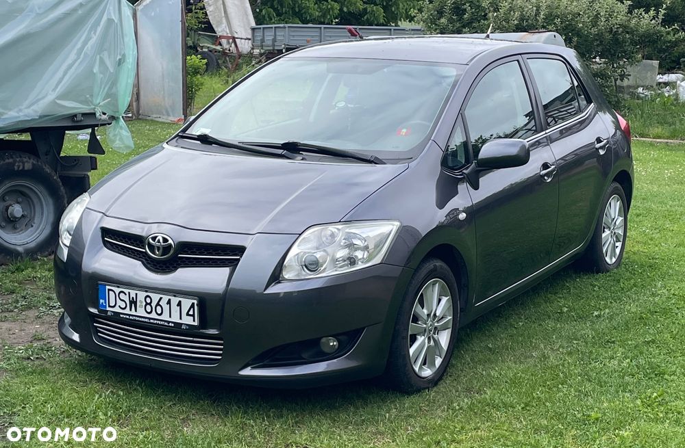 Toyota Auris 1.4 D-4D - 11