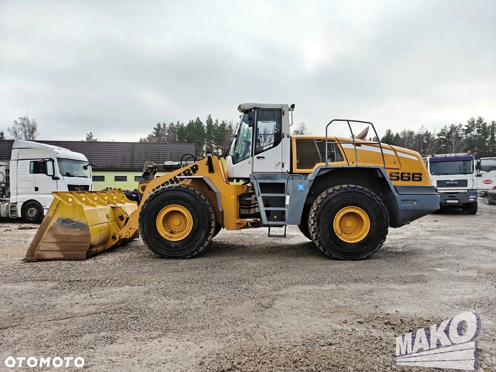 Liebherr L566 - 2
