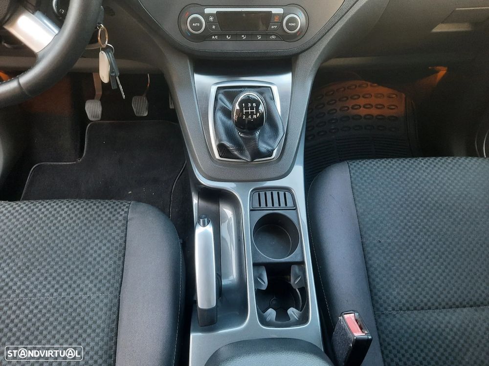 Ford C-Max 1.6 TDCi Titanium - 40