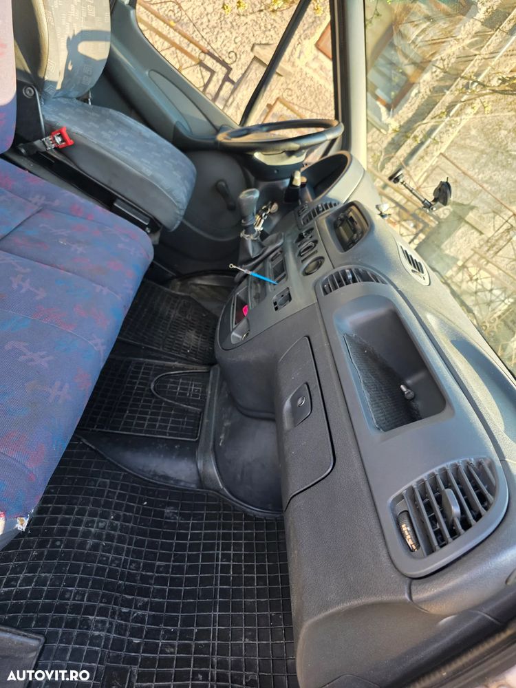 Mercedes-Benz Sprinter - 4