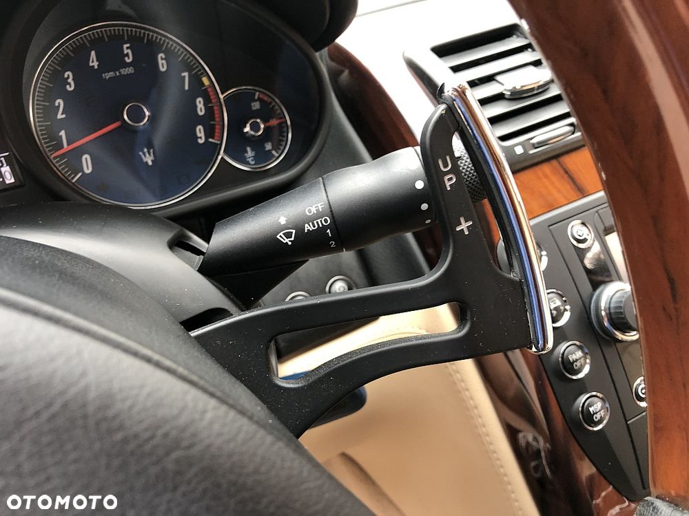 Maserati Quattroporte - 17